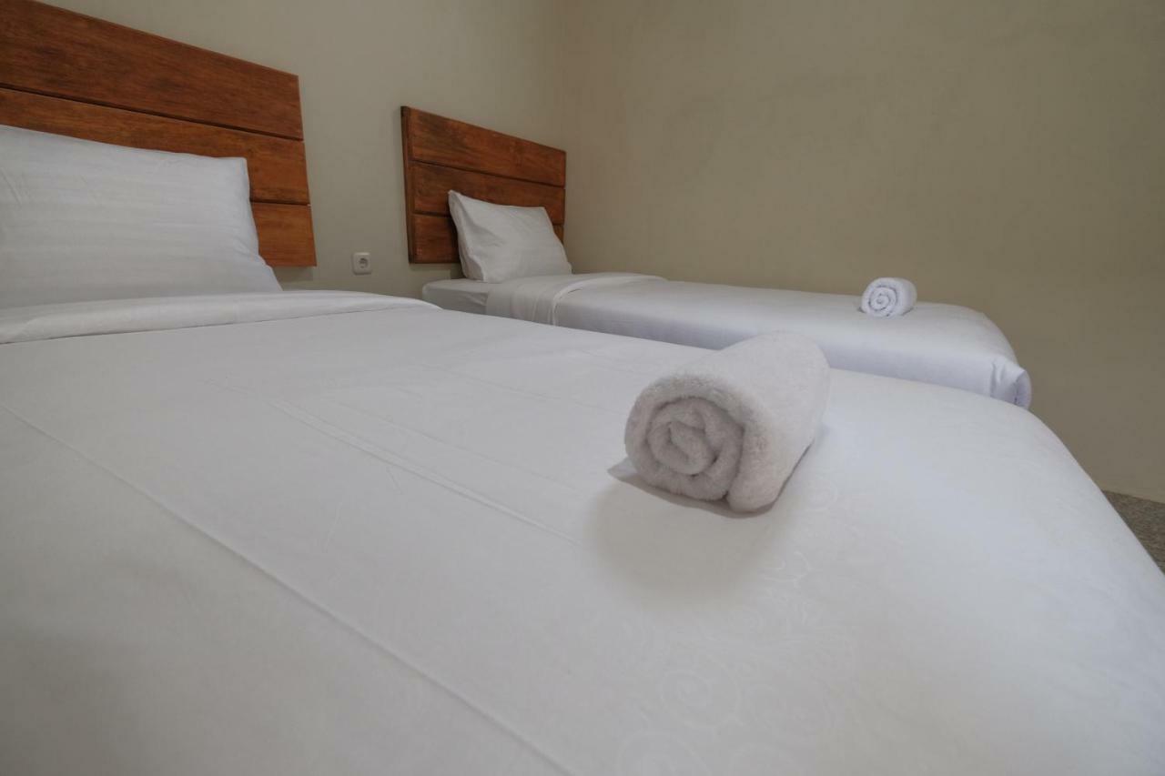 Ketapang  Harmoni Guest House Banyuwangi מראה חיצוני תמונה