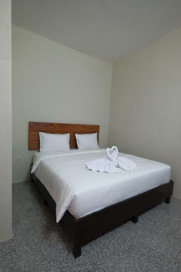 Ketapang  Harmoni Guest House Banyuwangi מראה חיצוני תמונה